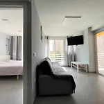 New Square Apartamento *