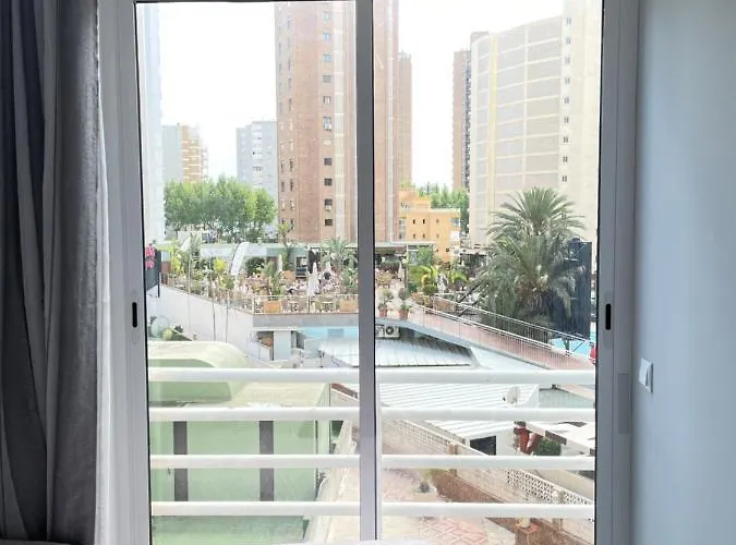 New Square Apartment *