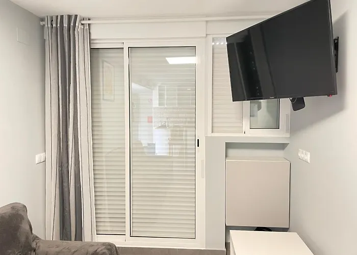 New Square Apartment *